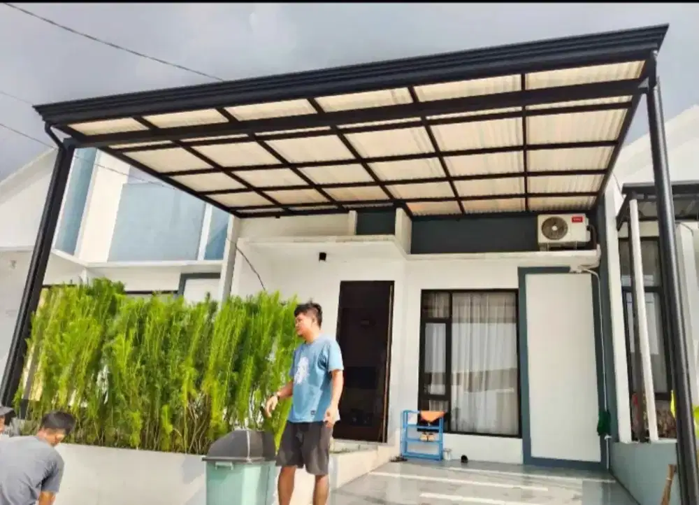 Pemasangan atap alderon