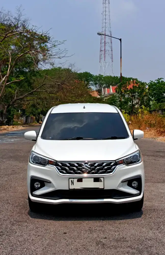 DP 20 JT New Ertiga GL matic 2022 putih