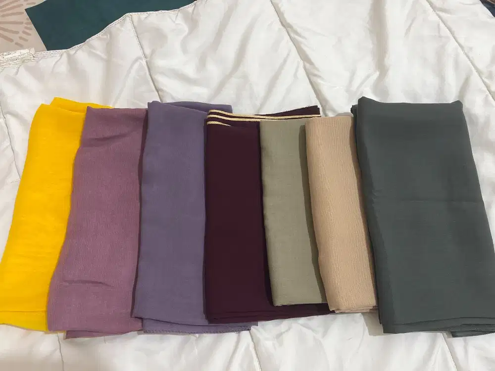 Jilbab segi empat