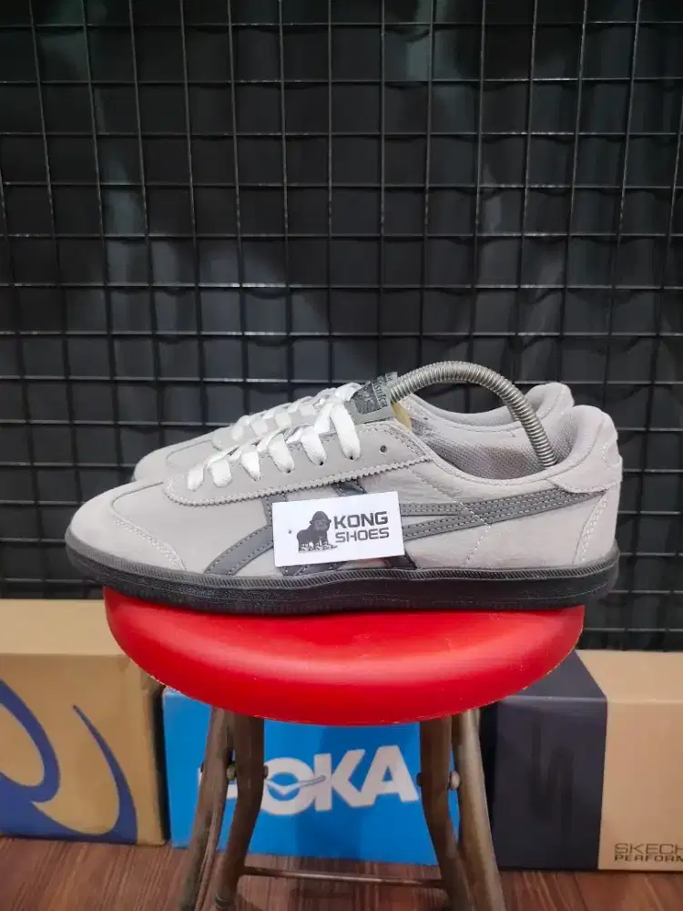 SEPATU ONITSKA TGR TOKUTEN GREY BLACK