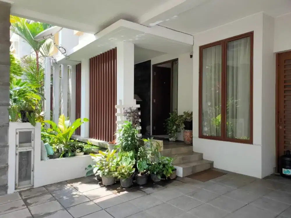 Dijual rumah asri bagus di cluster discovery bintaro sektor 9