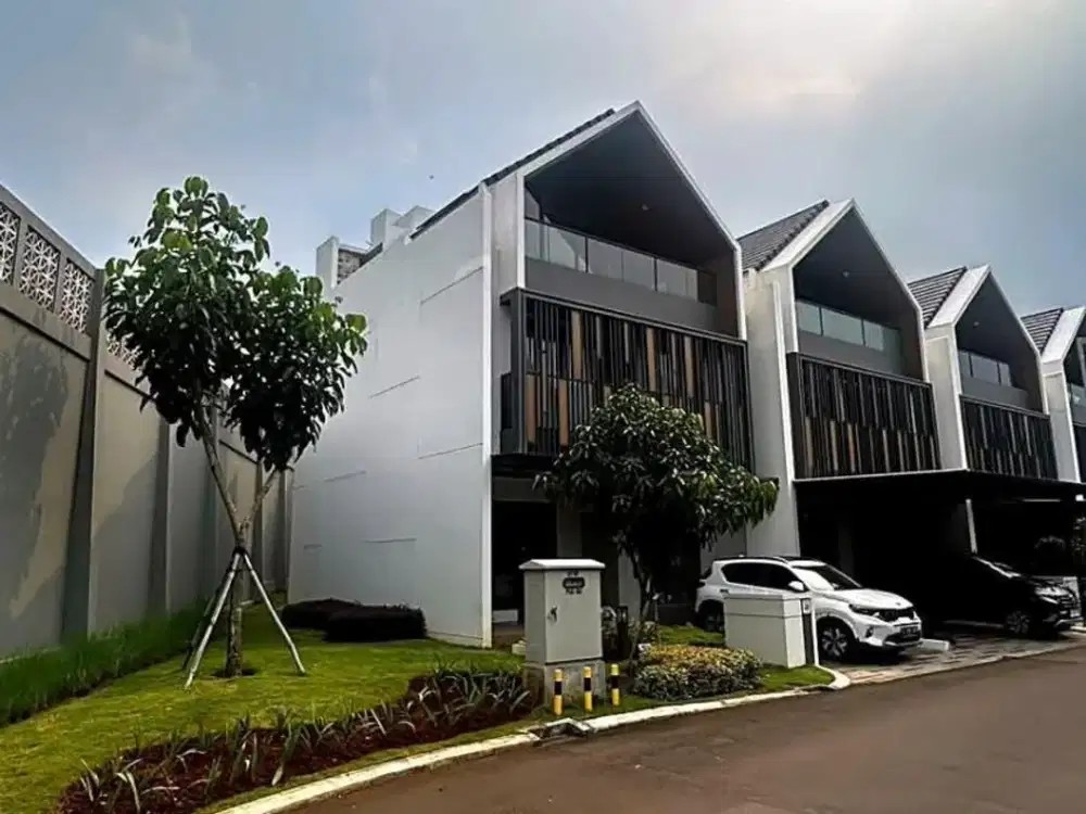 Rumah Hook Premium Attic - Hook Strozzi Summarecon, Gading Serpong