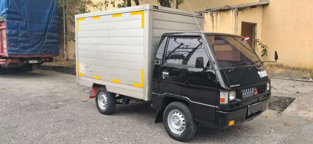 Mitsubishi Colt L300 2019 Box 2.5 MT Diesel pemakaian 2020 AC