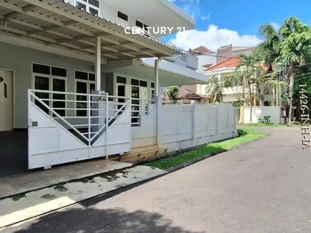 Dijual CEPAT Rumah Hook Siap Huni Semi Furnished Di Pondok Indah