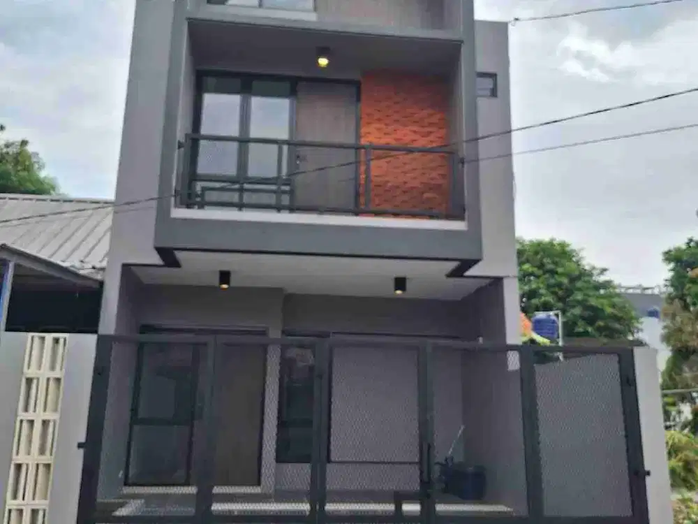 Dijual Rumah 2 Lantai Murah Strategis di Dalam Perumahan Cibinong
