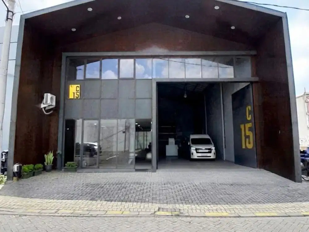 Gudang Baru Sisa 3 Unit Area Parkir Luas Row Jalan Lebar Karanglo Malang