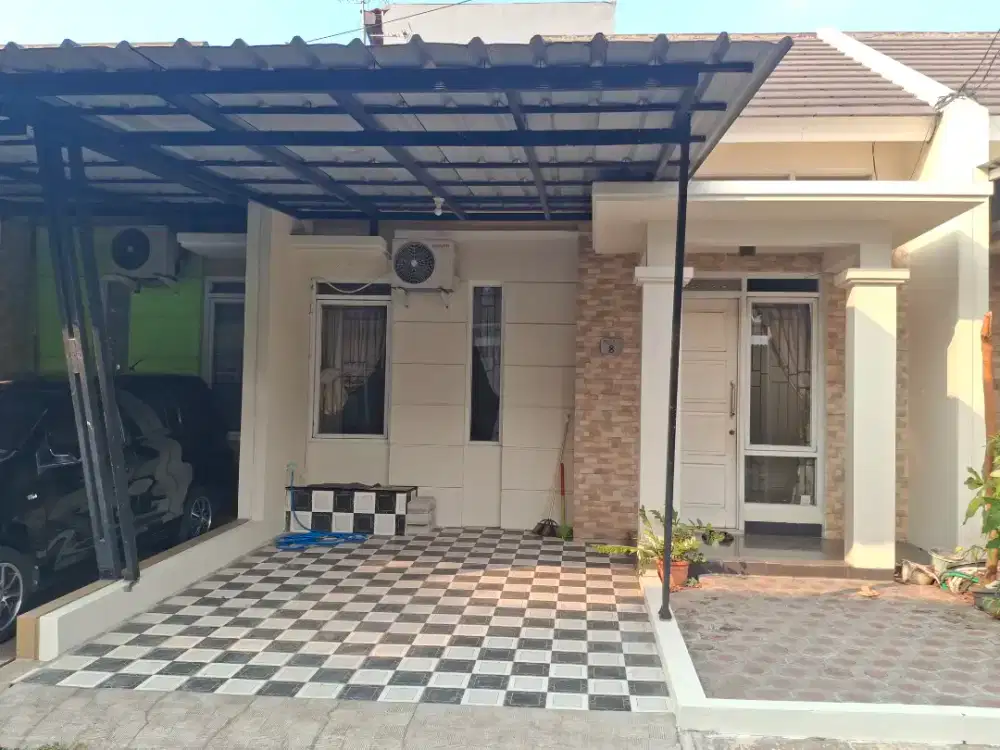 Disewakan per-tahun, Rumah siap huni include semua fasilitas di foto