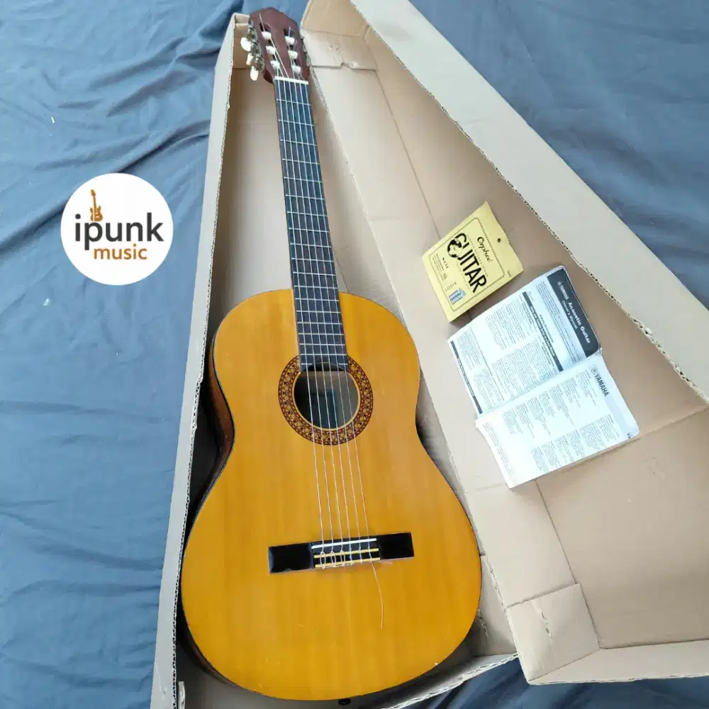 Yamaha C315 Original Gitar Klasik bonus Senar baru Nylon