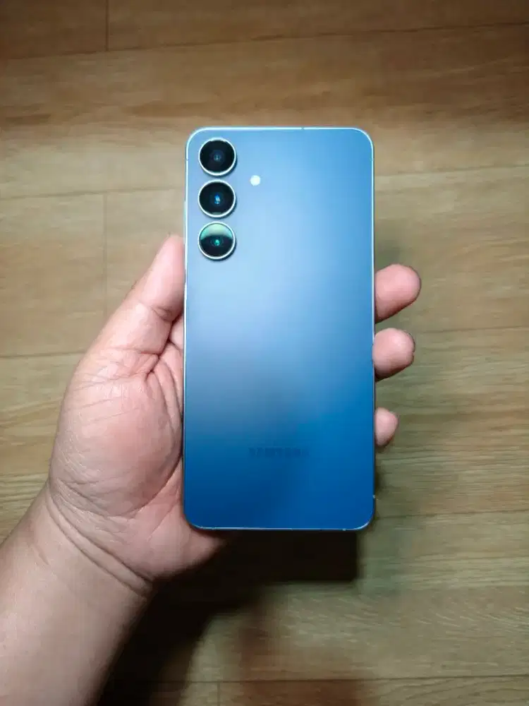 Samsung S25 FE 8/256GB | Garansi Aktif 2027