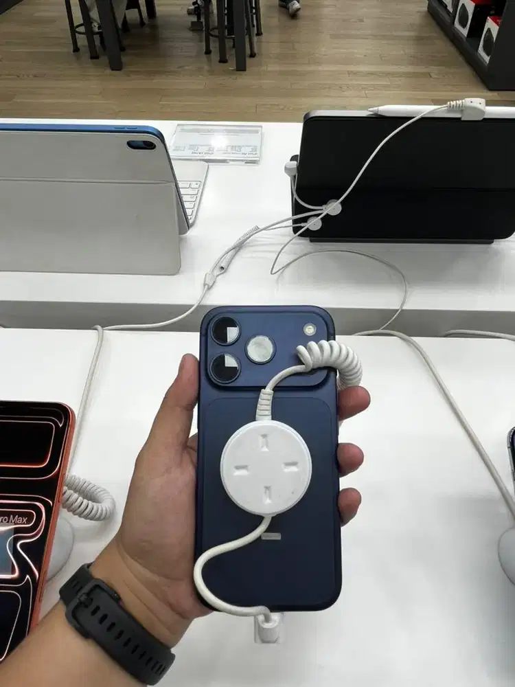 Iphone 17 Pro ( Cash , Tukar Tambah , Cicilan )