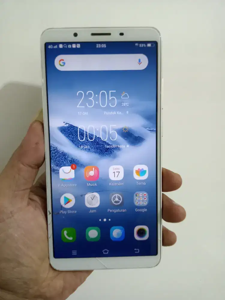 vivo Y71 ram 3/32gb layar retak sentuhan aman bodi mulus lok Ciledug