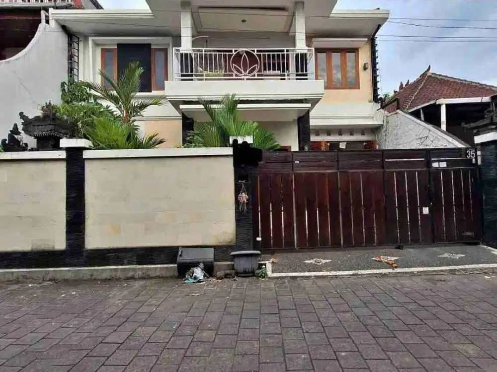 RUMAH MEGAH GANDAPURA KESIMAN DENPASAR TIMUR