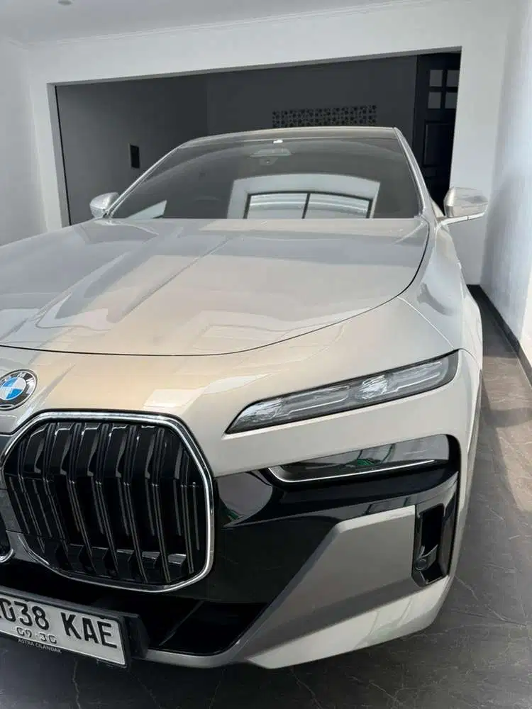BMW 735i M Sport 2025