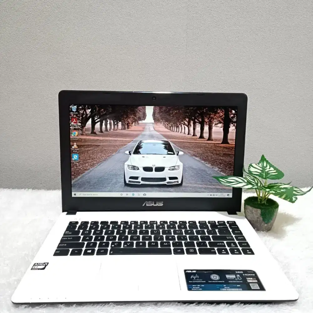 LAPTOP ASUS X452YA RAM 6GB SSD128GB LAYAR 14INCH