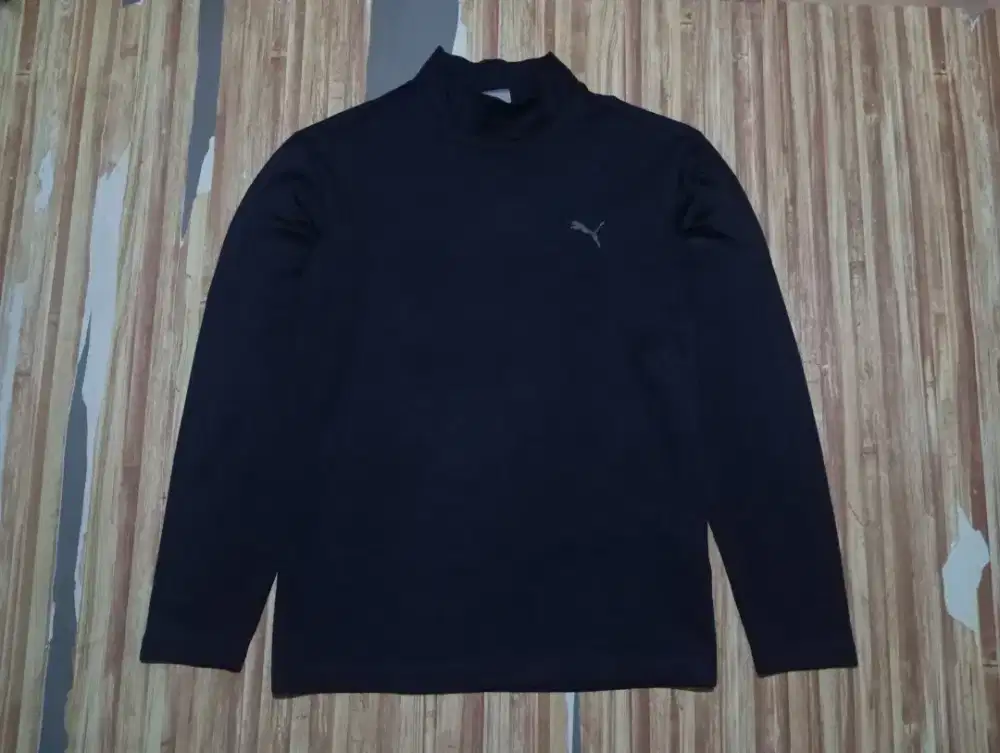 Long sleeve PUMA.