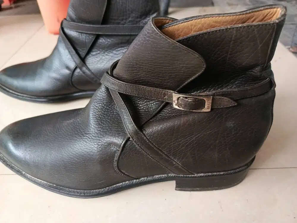 Bergamo Italy Black sz. 8 1/2