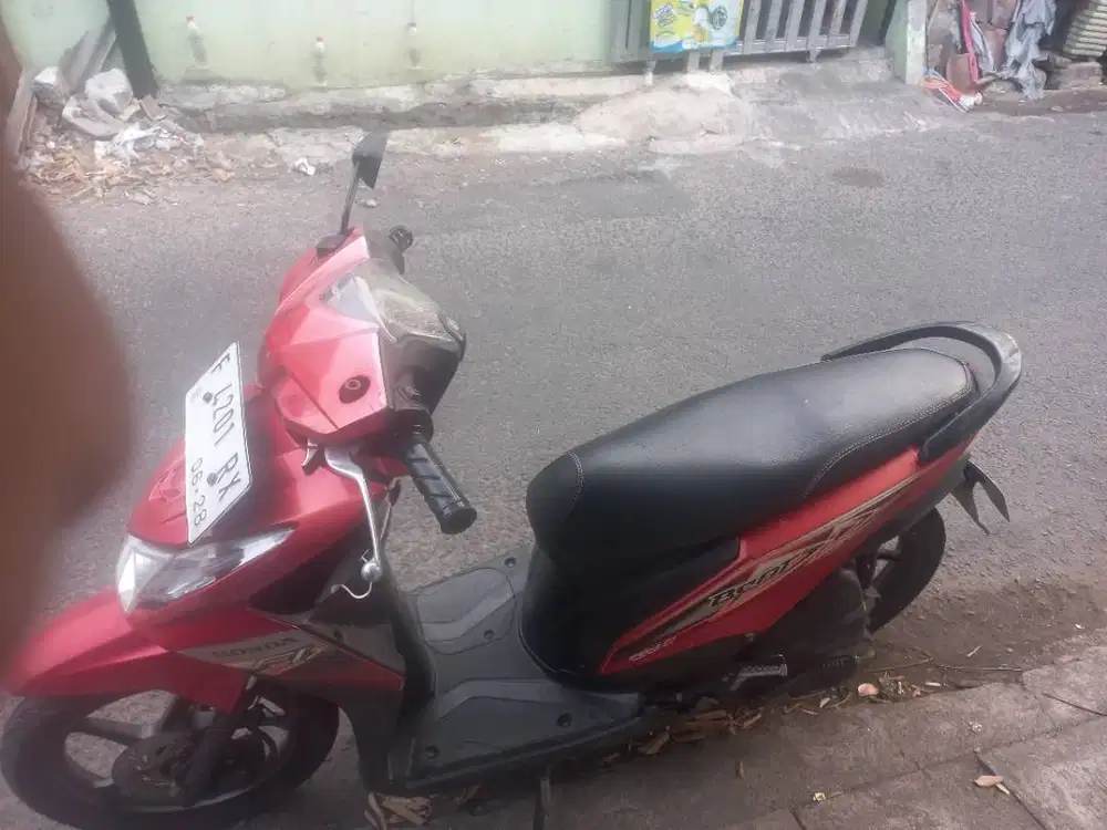 Dijual Beat Tahun 2013