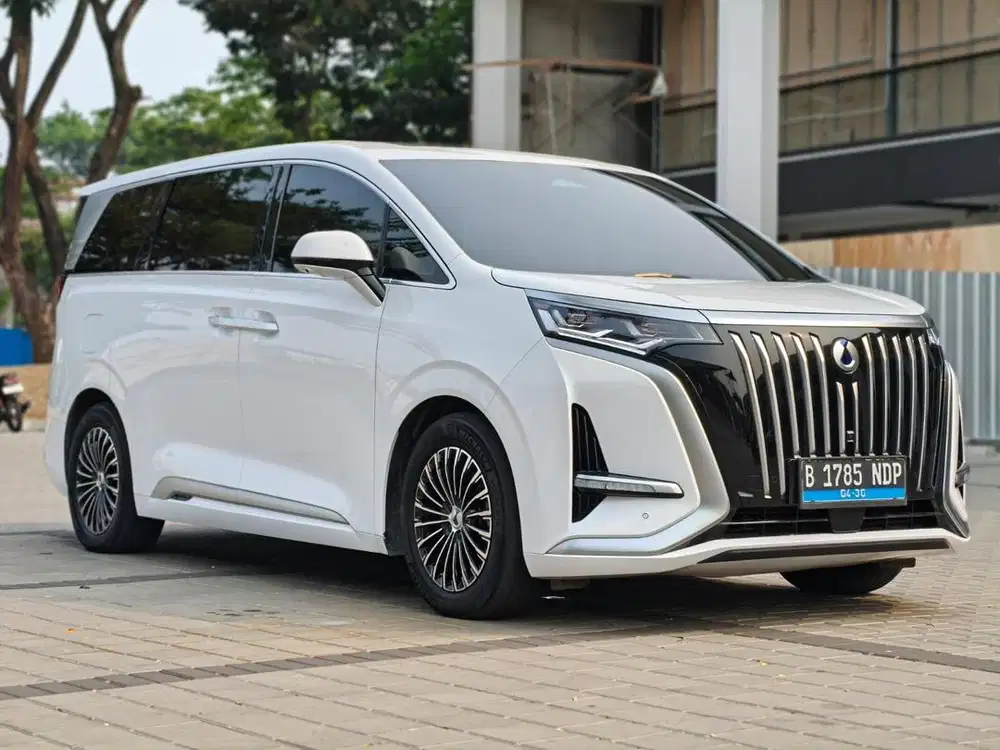 [LOW KM LIKE NEW] Denza D9 AT 2025 Pajak Panjang