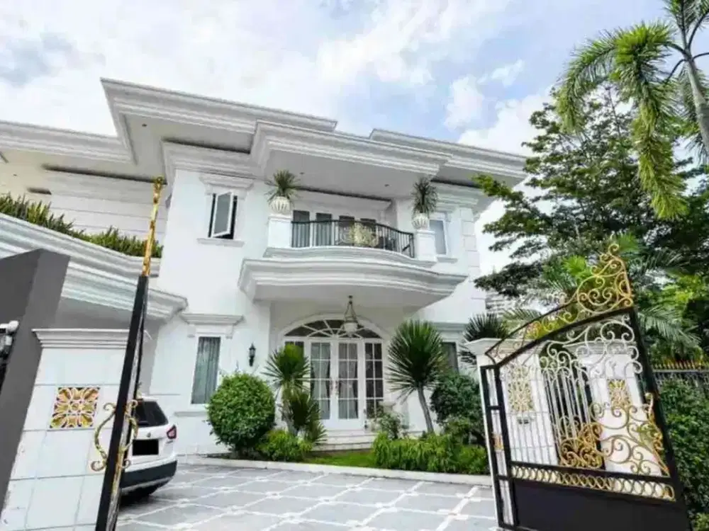 Di Jual rumah mewah 2 lantai hook hadap utara timur di bukit gading villa cluster sanur kelapa gading jakarta utara