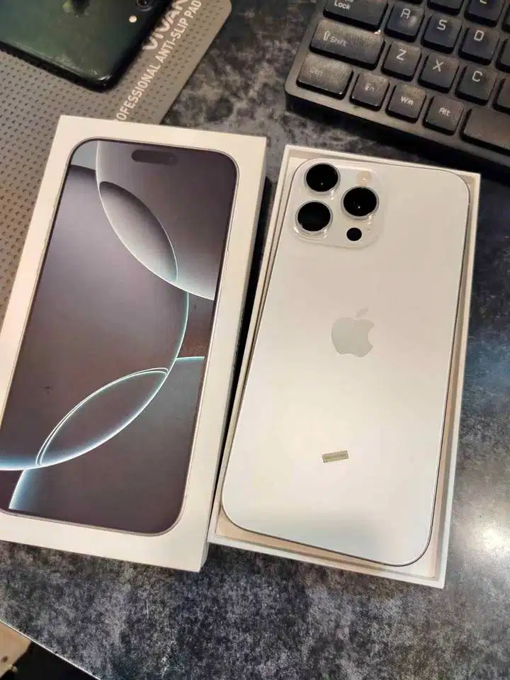 iPhone 16 Pro Max 256 Second iBox Fullset