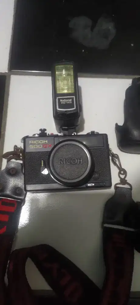 Kamera analog Ricoh 500 GX