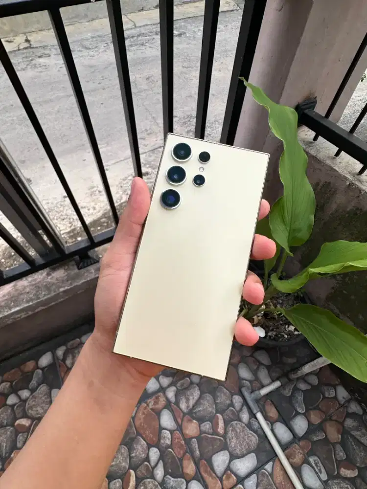 samsung S24 ultra  12/256gb