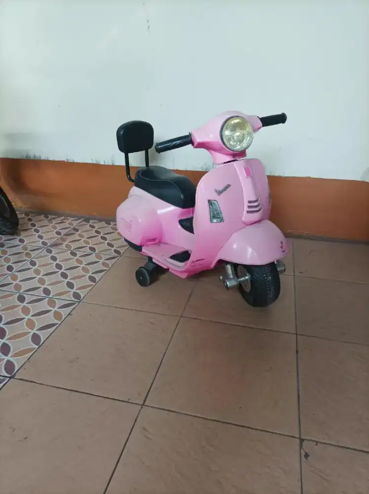 Vespa aki anak anak