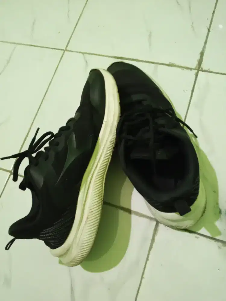 SEPATU DIADORA RUNNING SHOES