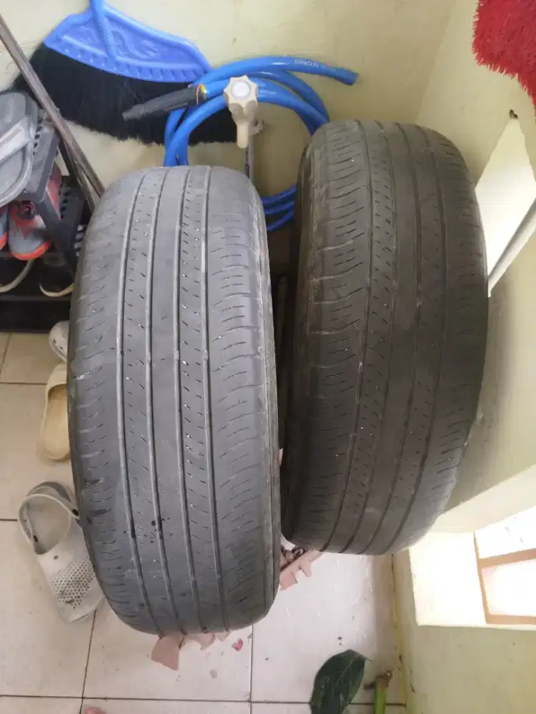 Ban bekas ring 16 masih tebel bekas Toyota rush