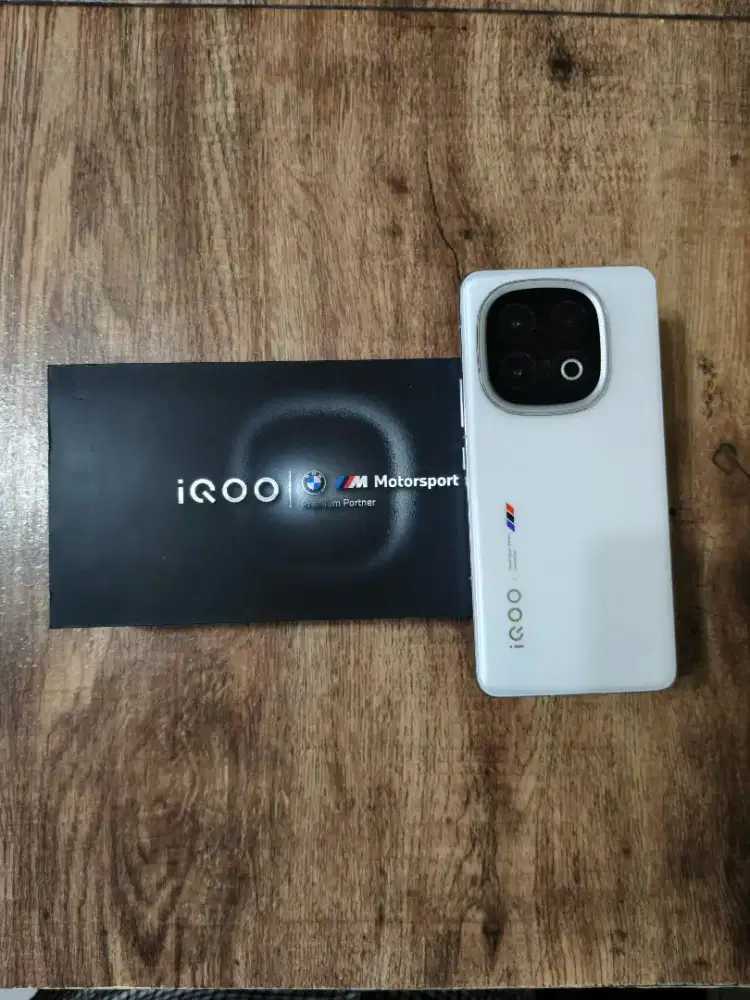 Iqoo 13 16/512 like new