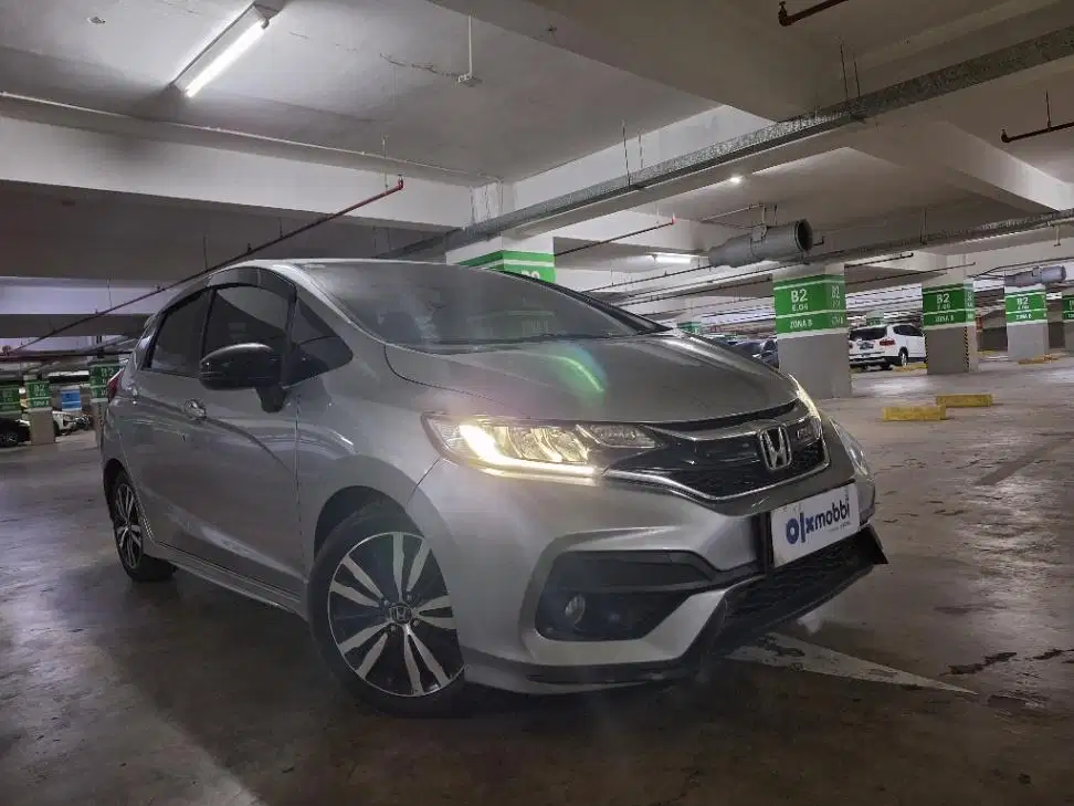DP MURAH Honda Jazz 1.5 RS Bensin-AT 2018 Abu-Abu CZKLB
