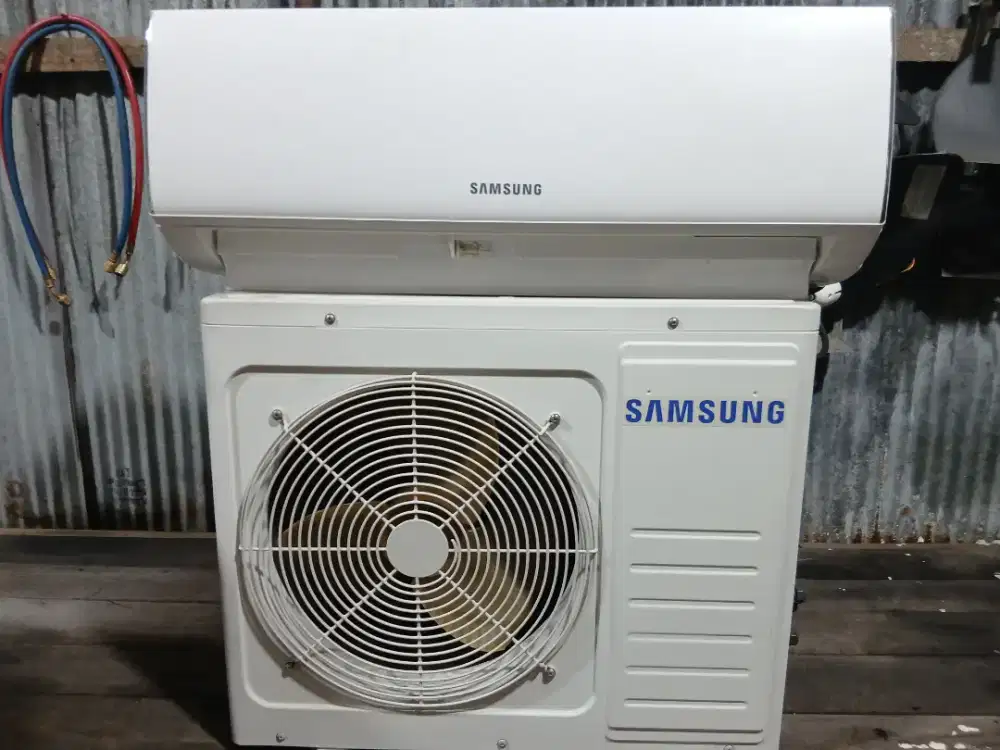 MENJUAL AC BEKAS 1/2 PK KOMPLIT