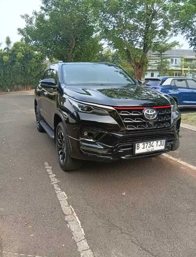 Toyota Fortuner VRZ TRD Tahun 2021