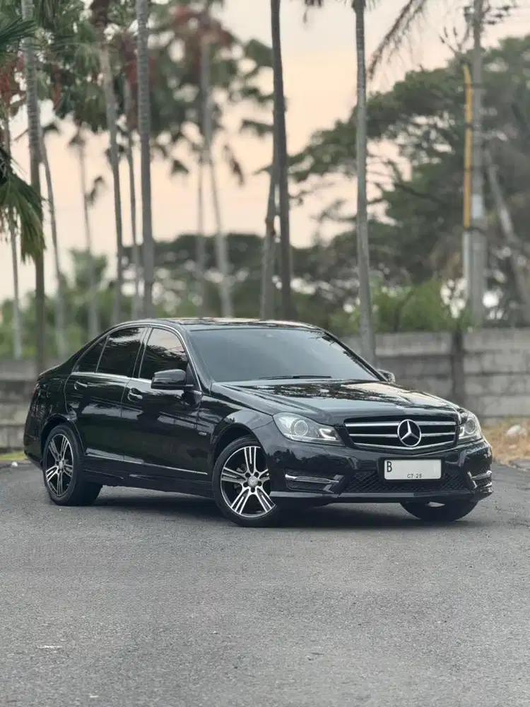 Mercedes Benz C200 C 200 CGI Edition C W204 2014