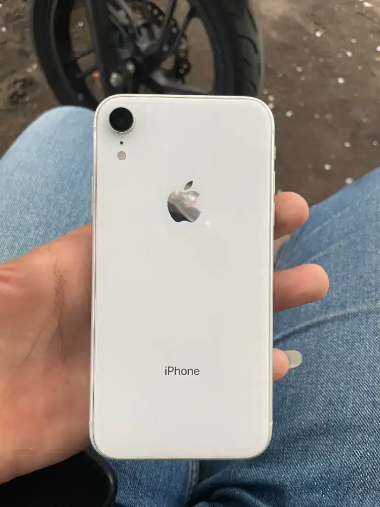 iPhone xr 64 gb