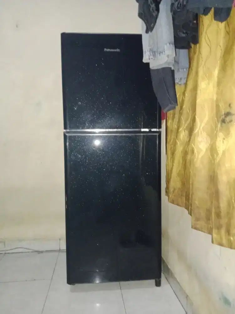 Kulkas 2 pintu merk panasonic