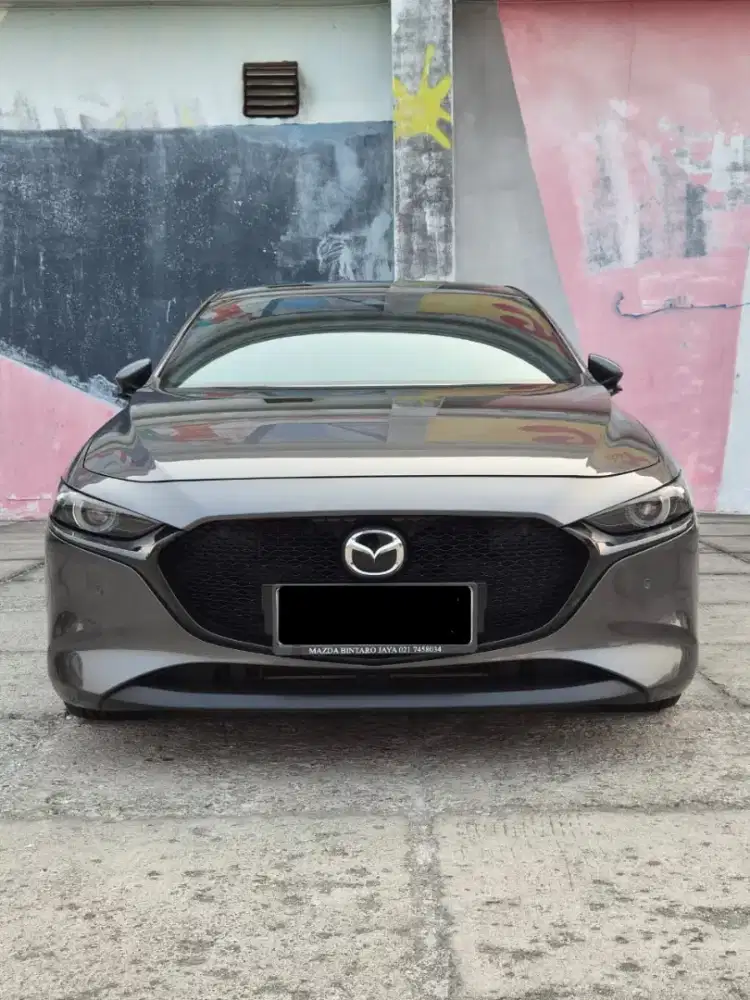 Km 13 rb mazda 3 hatchback 2025 nik 2024 grey