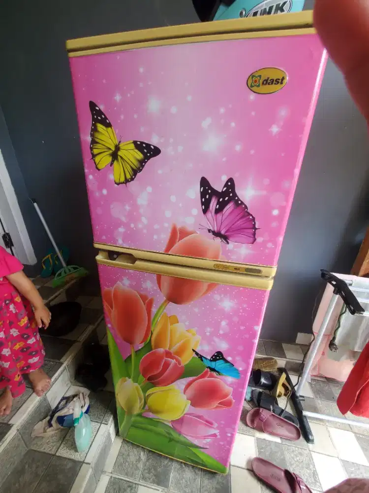 Kulkas 2 pintu merk dast murah normal