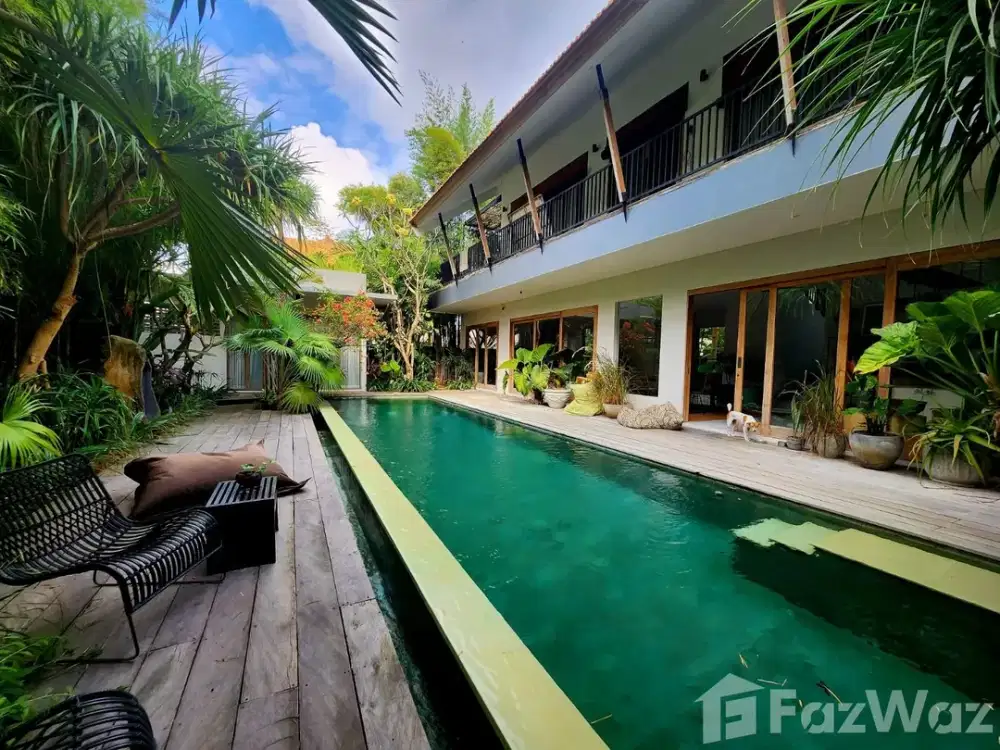 5 Bedroom Villa for sale in Canggu, Bali