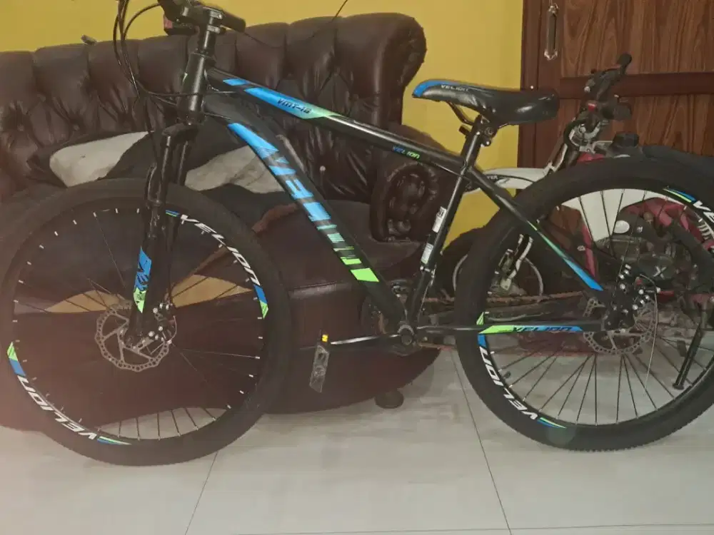 Sepeda gunung medium