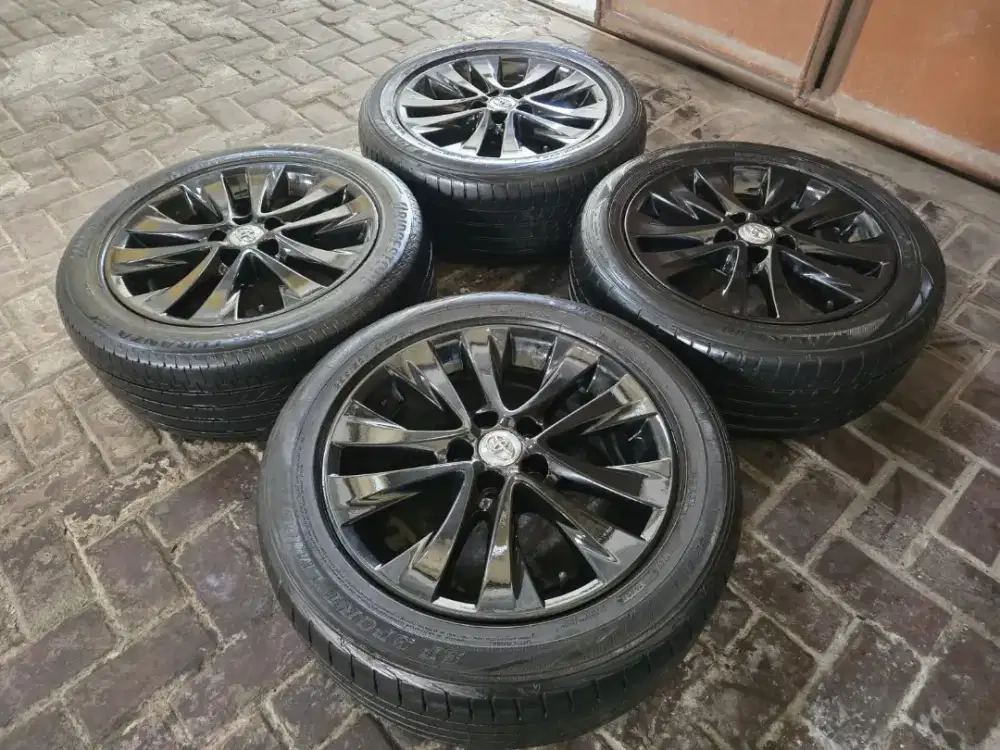 Velg Ban 90% Ori Alphard R18 Innova Reborn Venturer Zenix Rush Terios