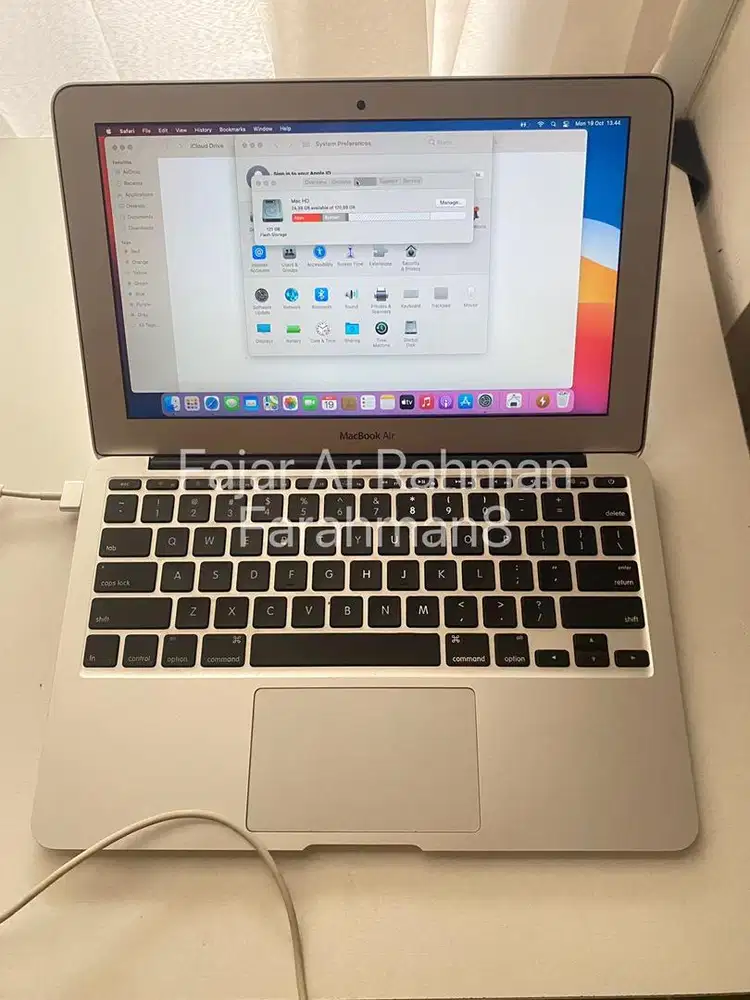 Apple Macbook Air 11 i5 4/128gb 2013 2nd, minus keyboard panah atas