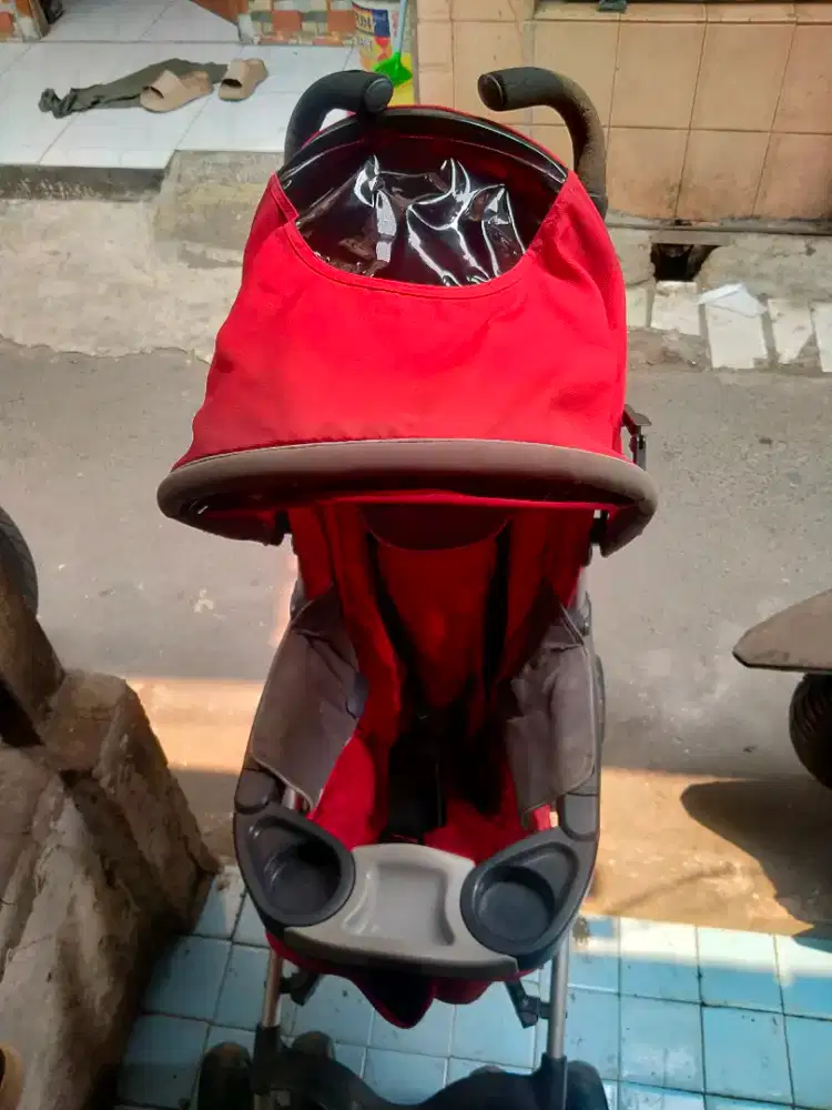 Stroller baby merk chicco trevi dan 1 lgi merk biasa