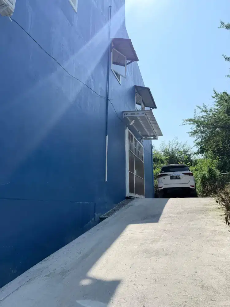 Dijual cepat Rumah Kos 3 lantai aktif di Kedungmundu belakang Unimus