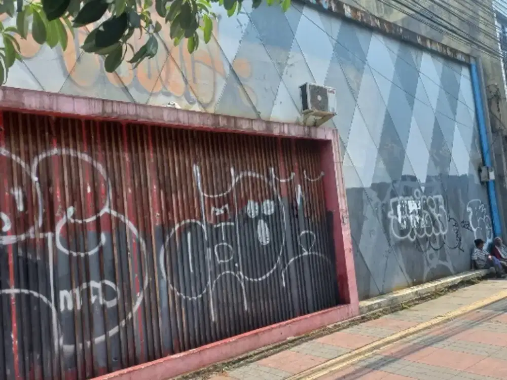 Rumah Hitung Tanah Di Sudirman Mainroad, Bandung