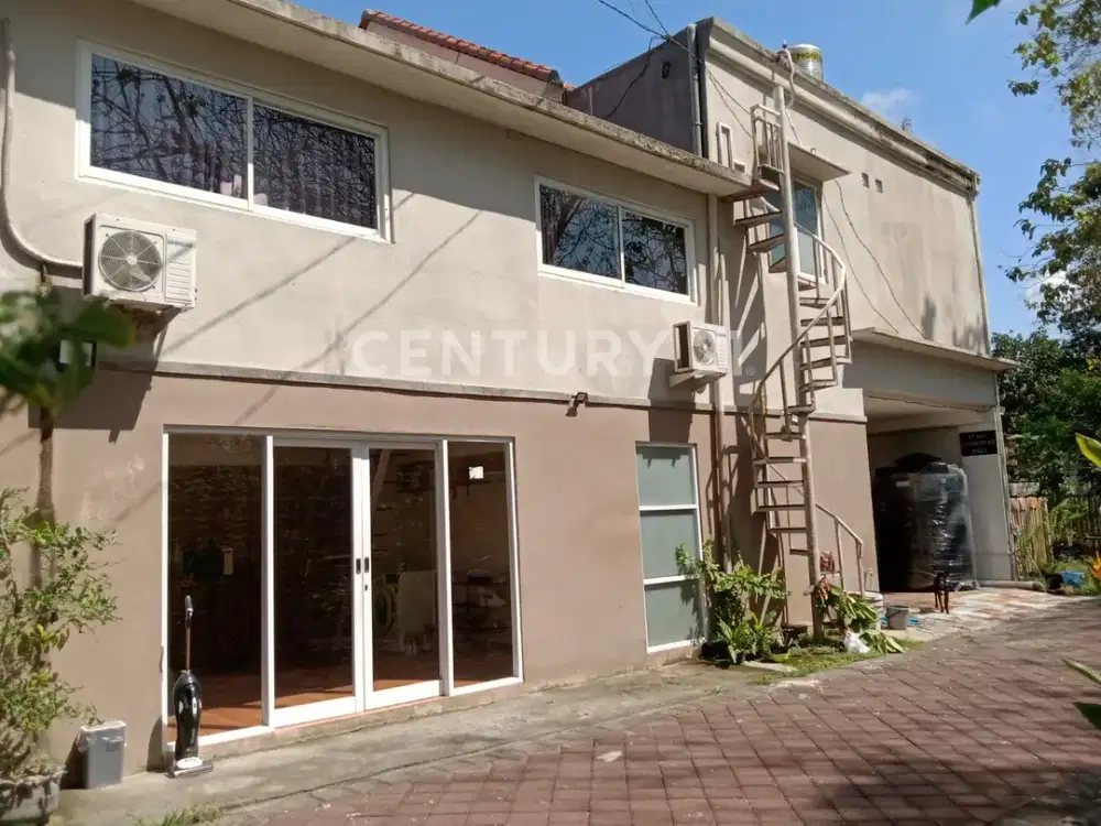 Rumah Kost Aktif 11 Kamar Di Perumahan Puri Bunga, Kuta Selatan