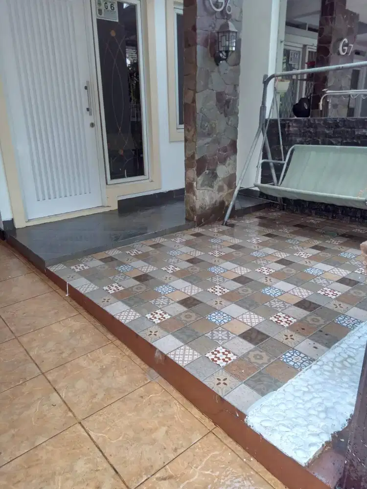 Di Kontrak Rumah Semi Furnish di Depok Timur