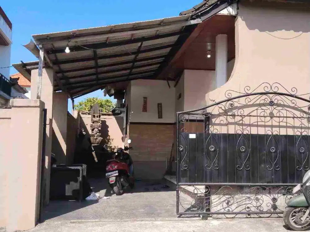 Dijual rumah minimalis posisi di hook lingkungan pendatang ketewel
