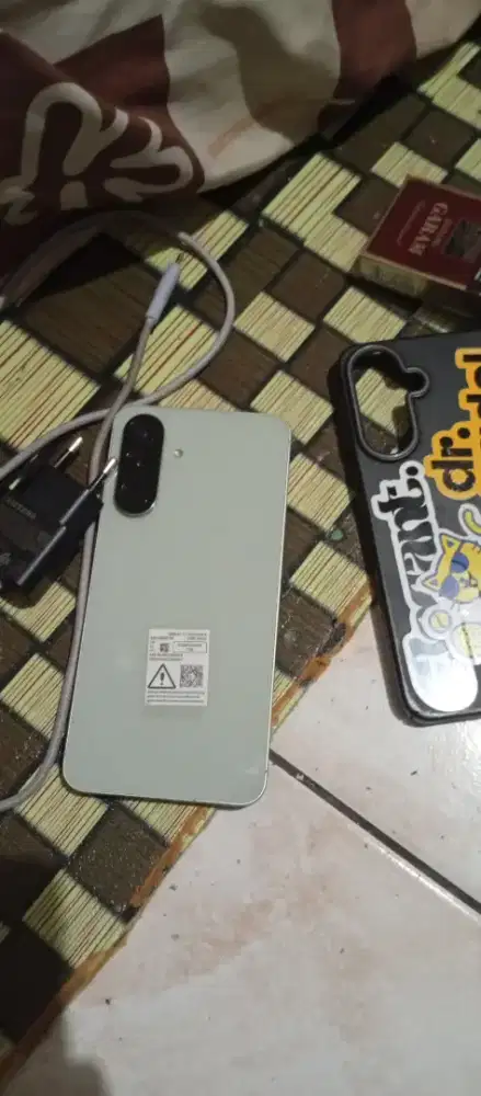Dijual hp Samsung A56 pemakaian 1 tahun