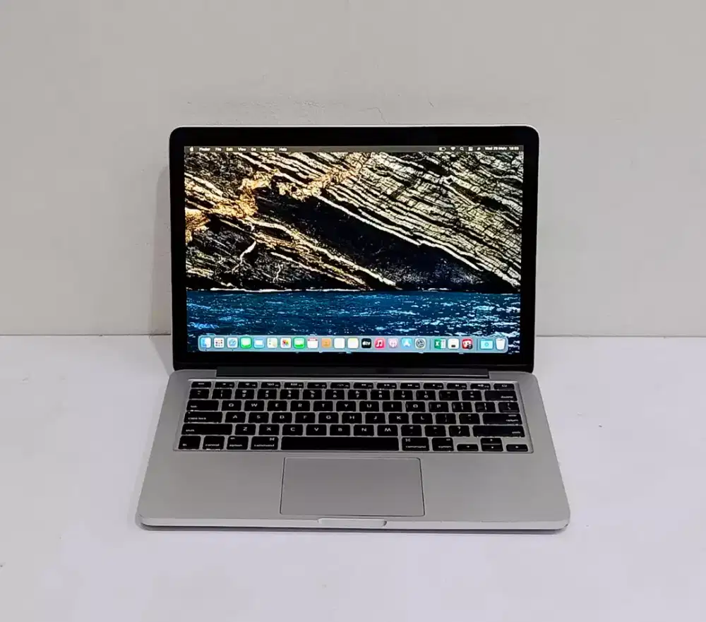 Macbook Pro (Retina, 13 inch Early 2015)